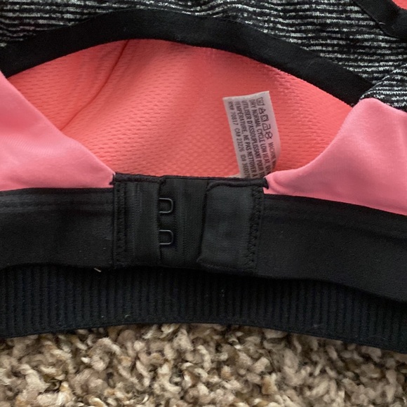 Victoria’s Secret Pink Sports Bra - Picture 4 of 6